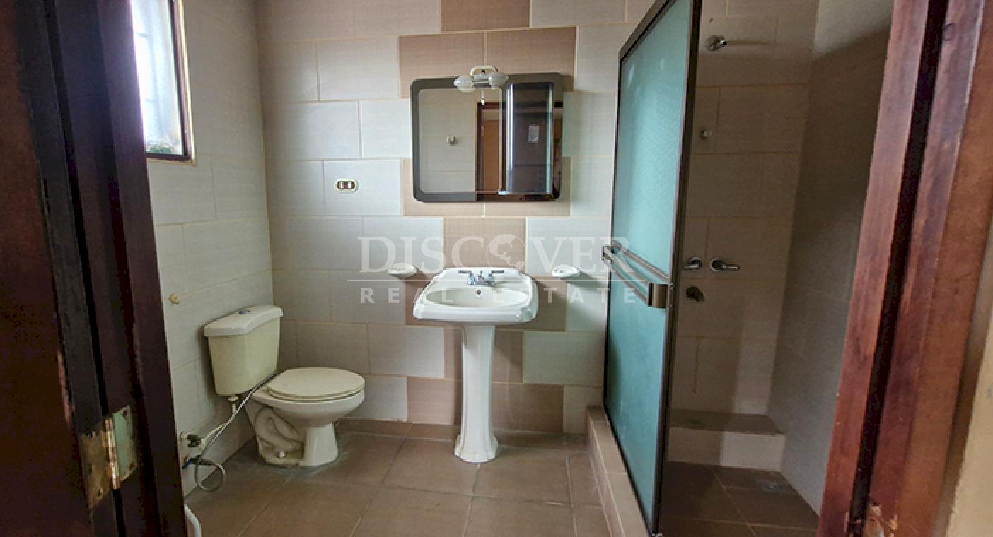 Semi-furnished house for rent in Las Colinas