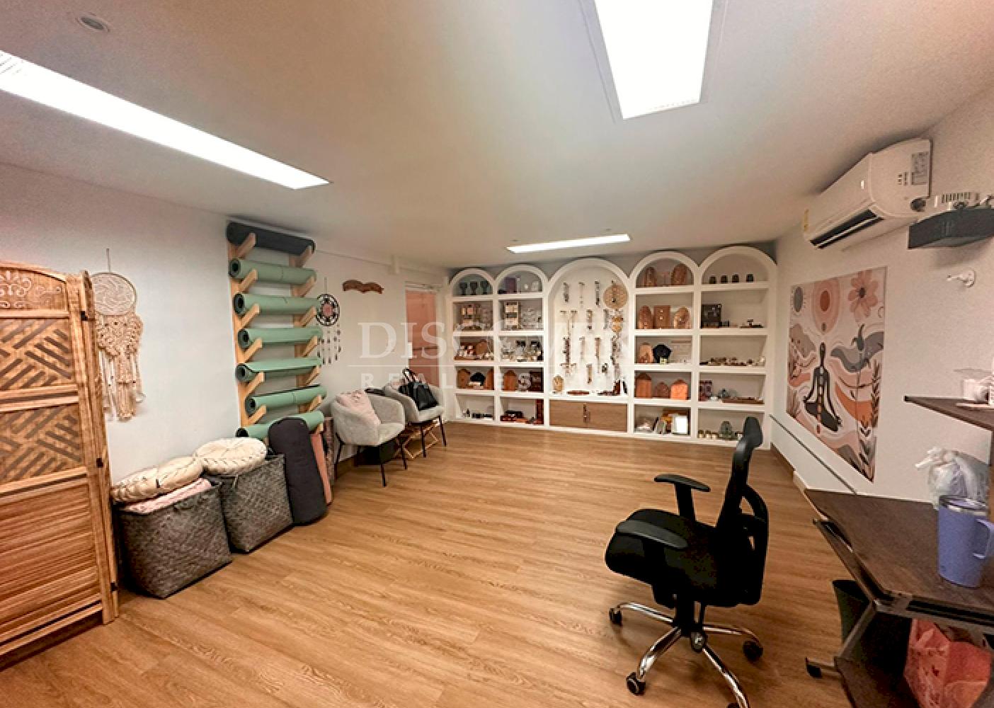 Commercial space for rent in Villa Fontana 