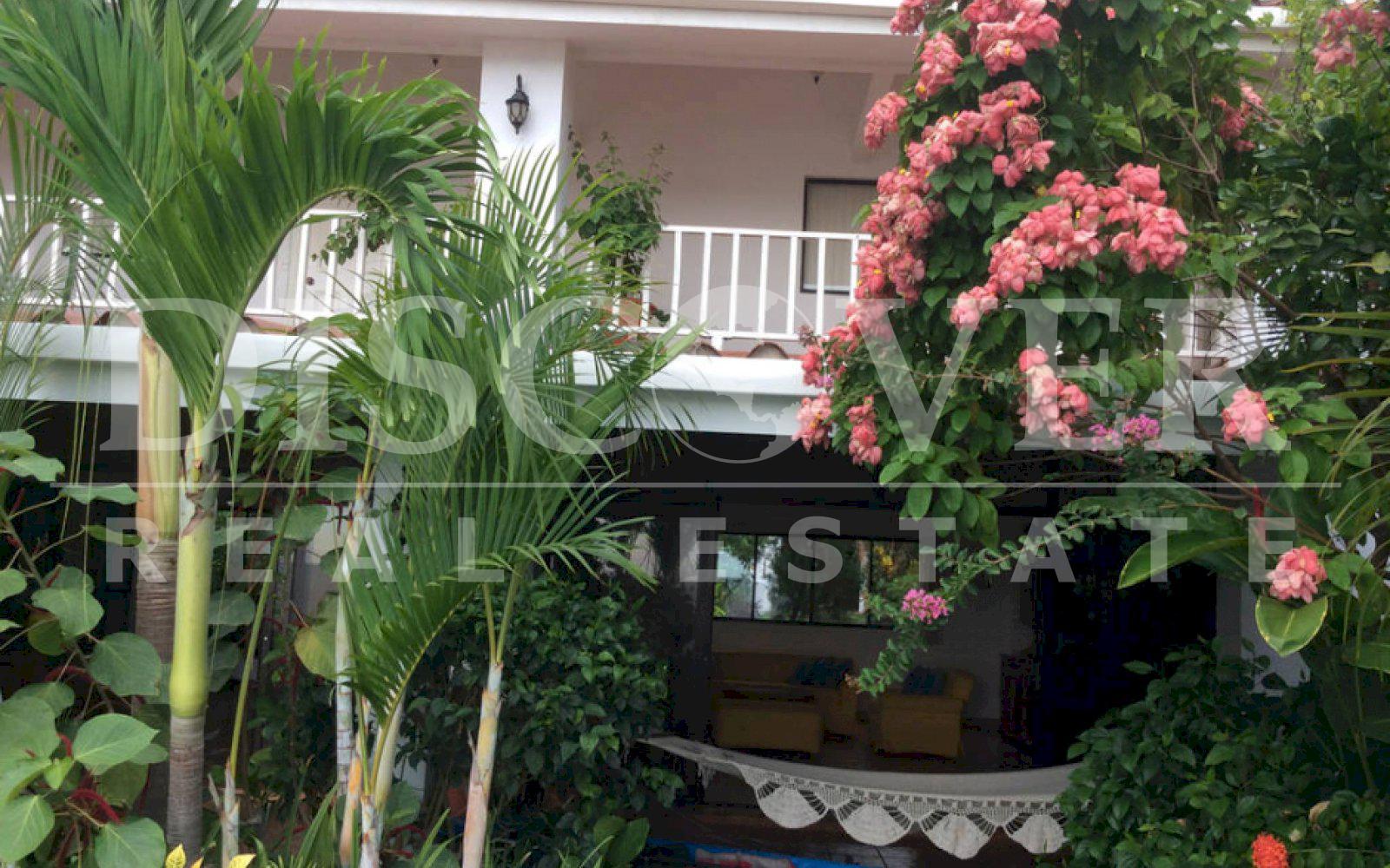 Spectacular house overlooking the sea - Rent