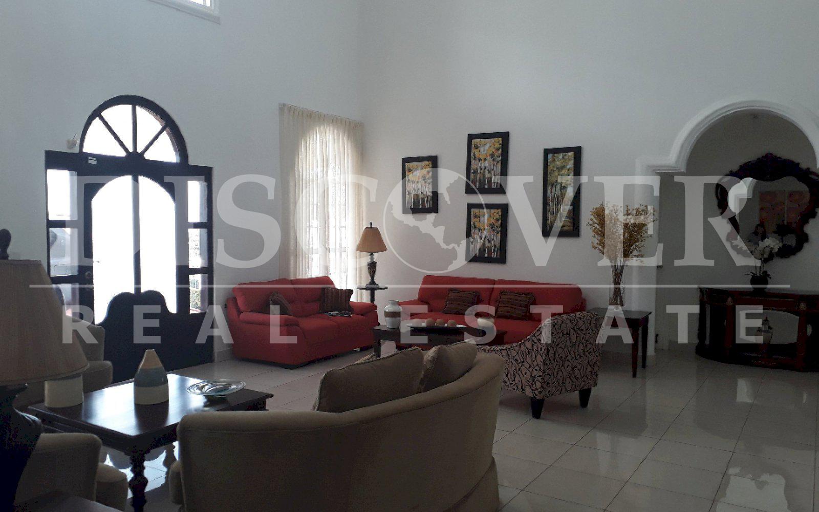  House for rent two floors in Lomas de Ticomo.