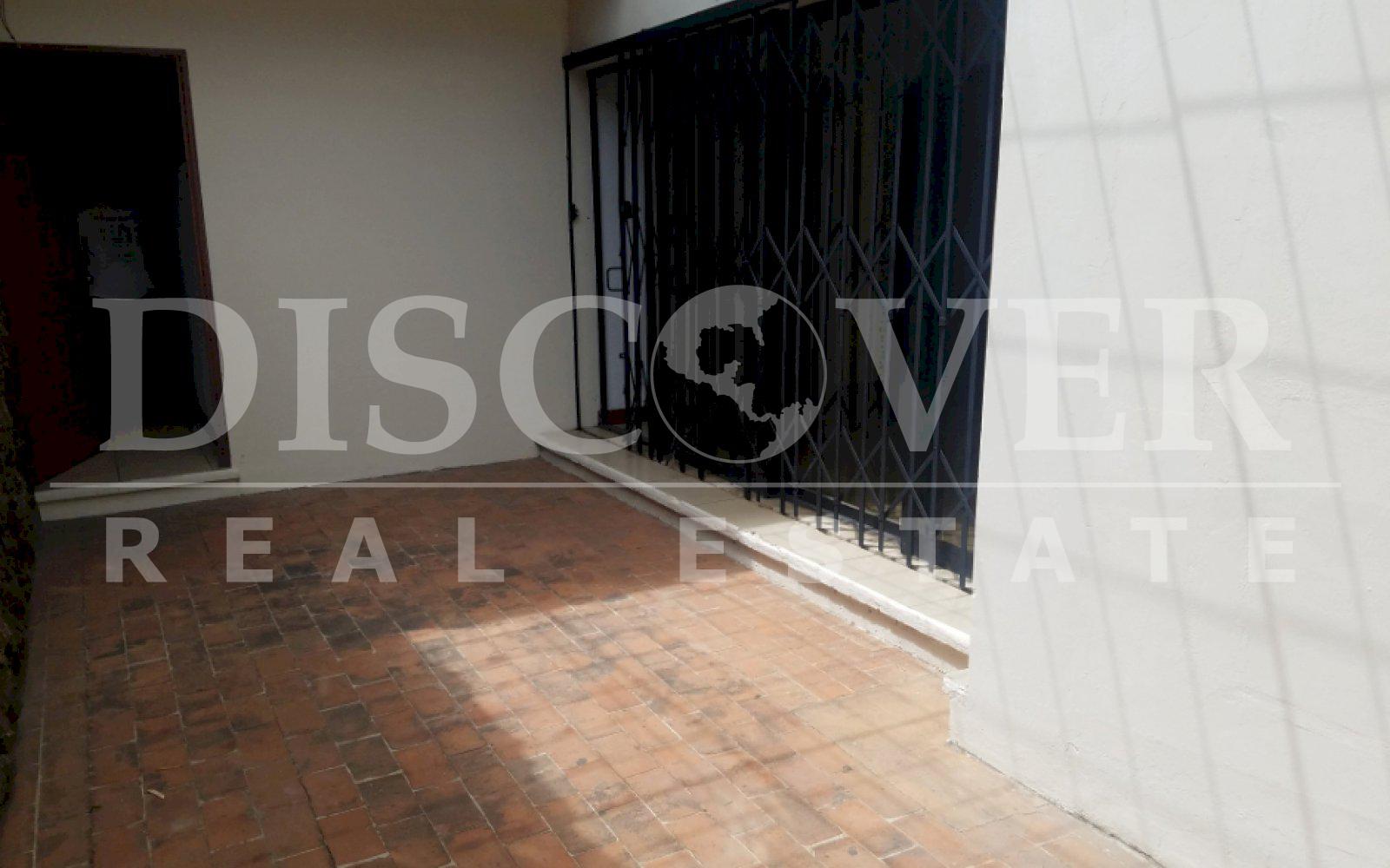 Large House for Rent suitable for Offices in Bolonia ID 12159