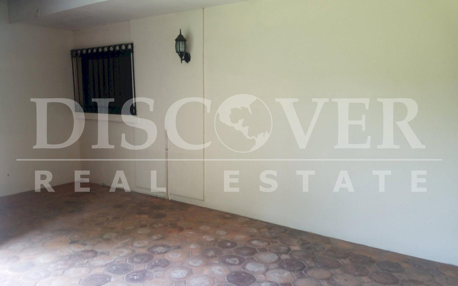 Large House for Rent suitable for Offices in Bolonia ID 12159