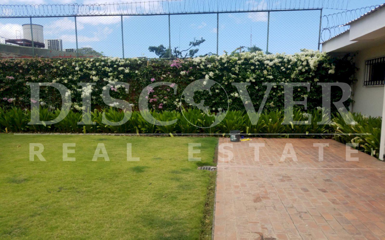 Large House for Rent suitable for Offices in Bolonia ID 12159