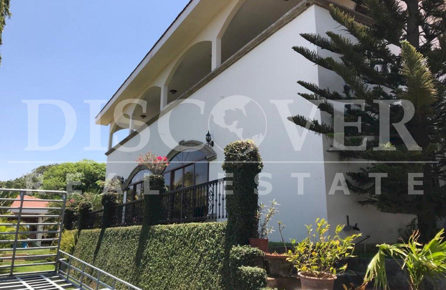 https://images.discovernica.com/propiedad/1600/23E6855B_84F0_41A4_A41B_E3806C5CE6FA.jpeg