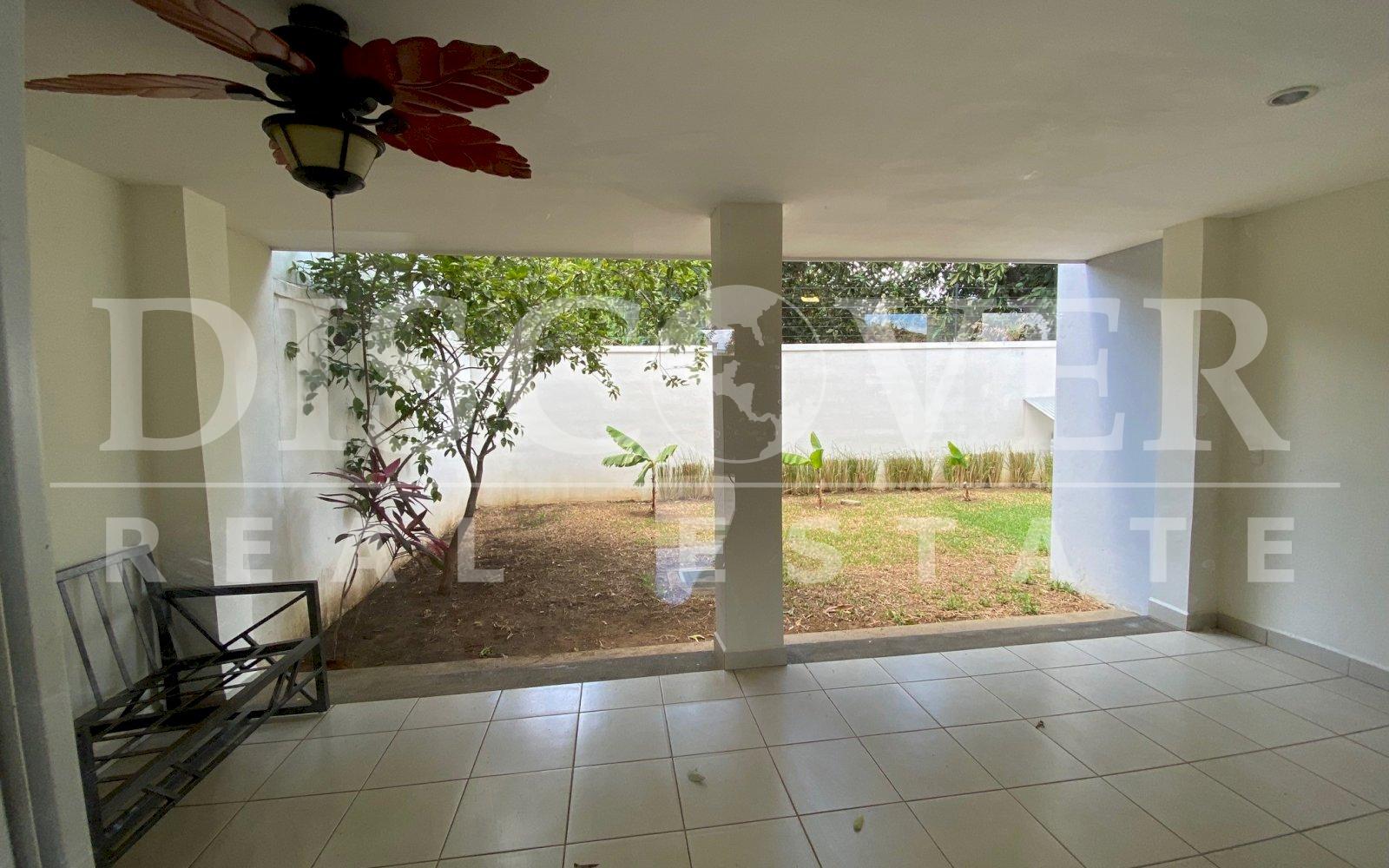 https://images.discovernica.com/propiedad/1600/23fr23f3w4gg.jpg