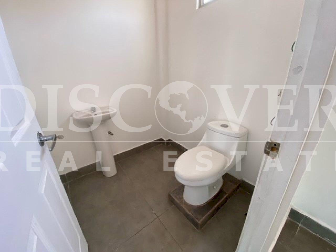 https://images.discovernica.com/propiedad/1600/23r23342ef.jpg