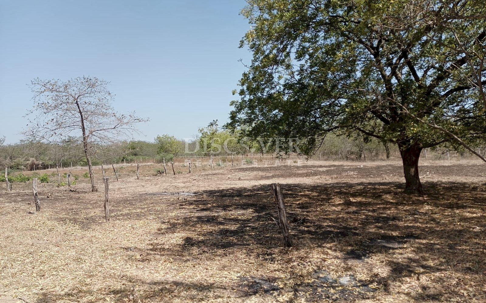  Beachfront land for sale in La Boquita