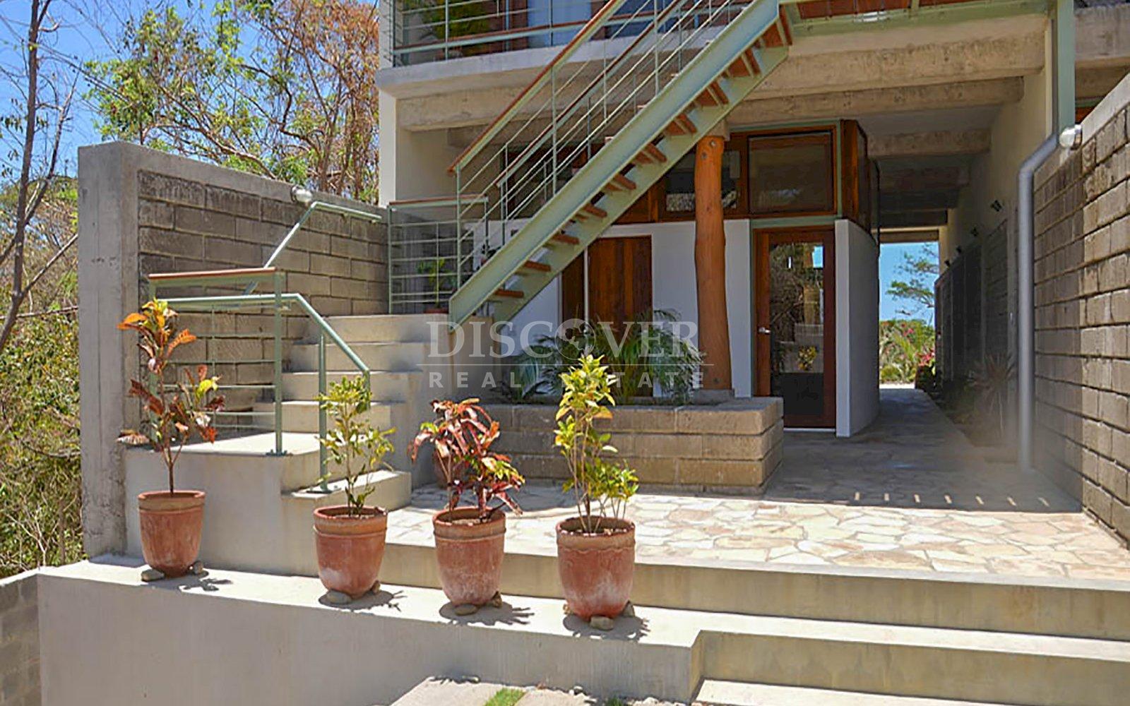  Beach house for sale in Los Cardones Beach
