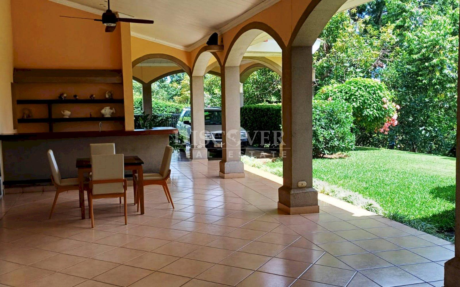  Beach house for sale in Los Cardones Beach