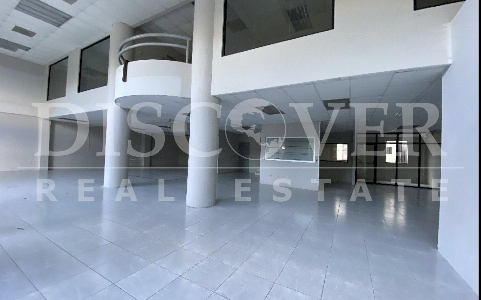 https://images.discovernica.com/propiedad/1600/34t3q4yq3hwth.jpg