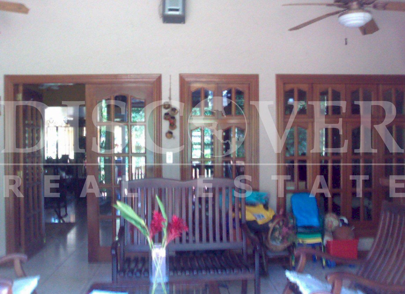  House for rent in Villa Fontana.