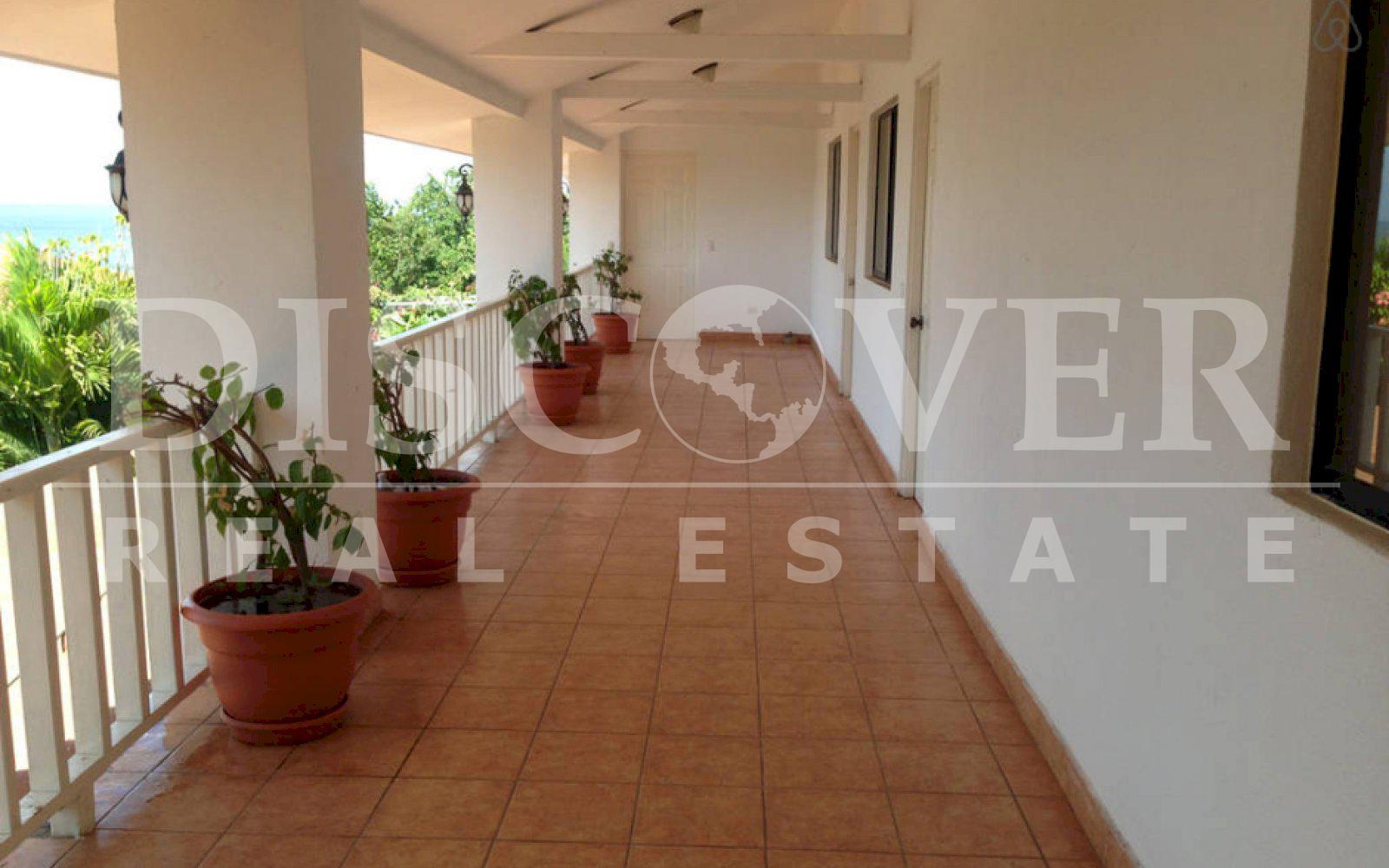 Spectacular house overlooking the sea - Rent