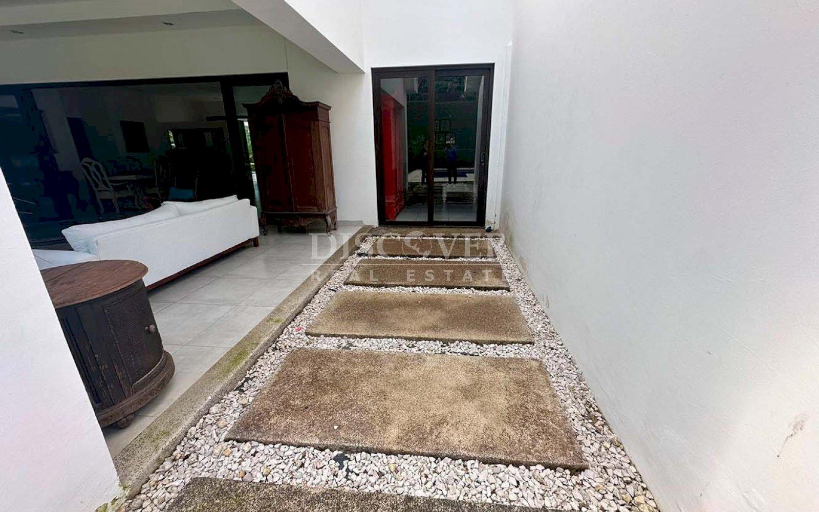 https://images.discovernica.com/propiedad/1600/3_Imagen_de_WhatsApp_2024_10_03_a_las_16.09.19_cb2b832d.jpg