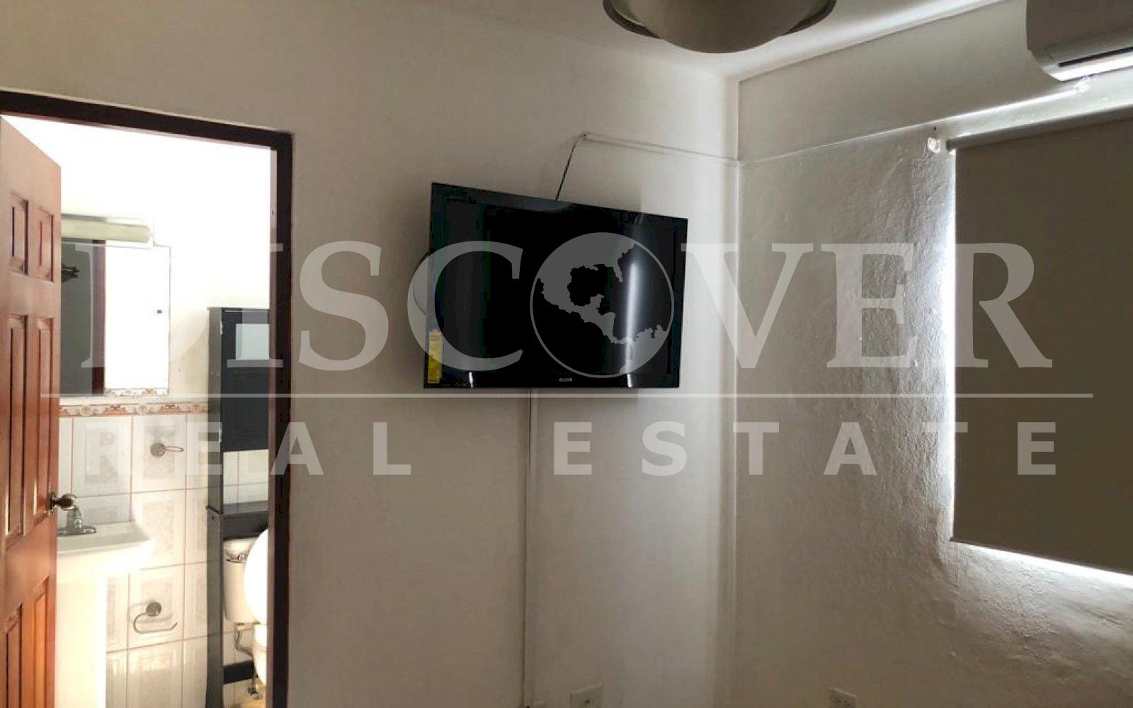  Furnished apartment in Altamira planes. 