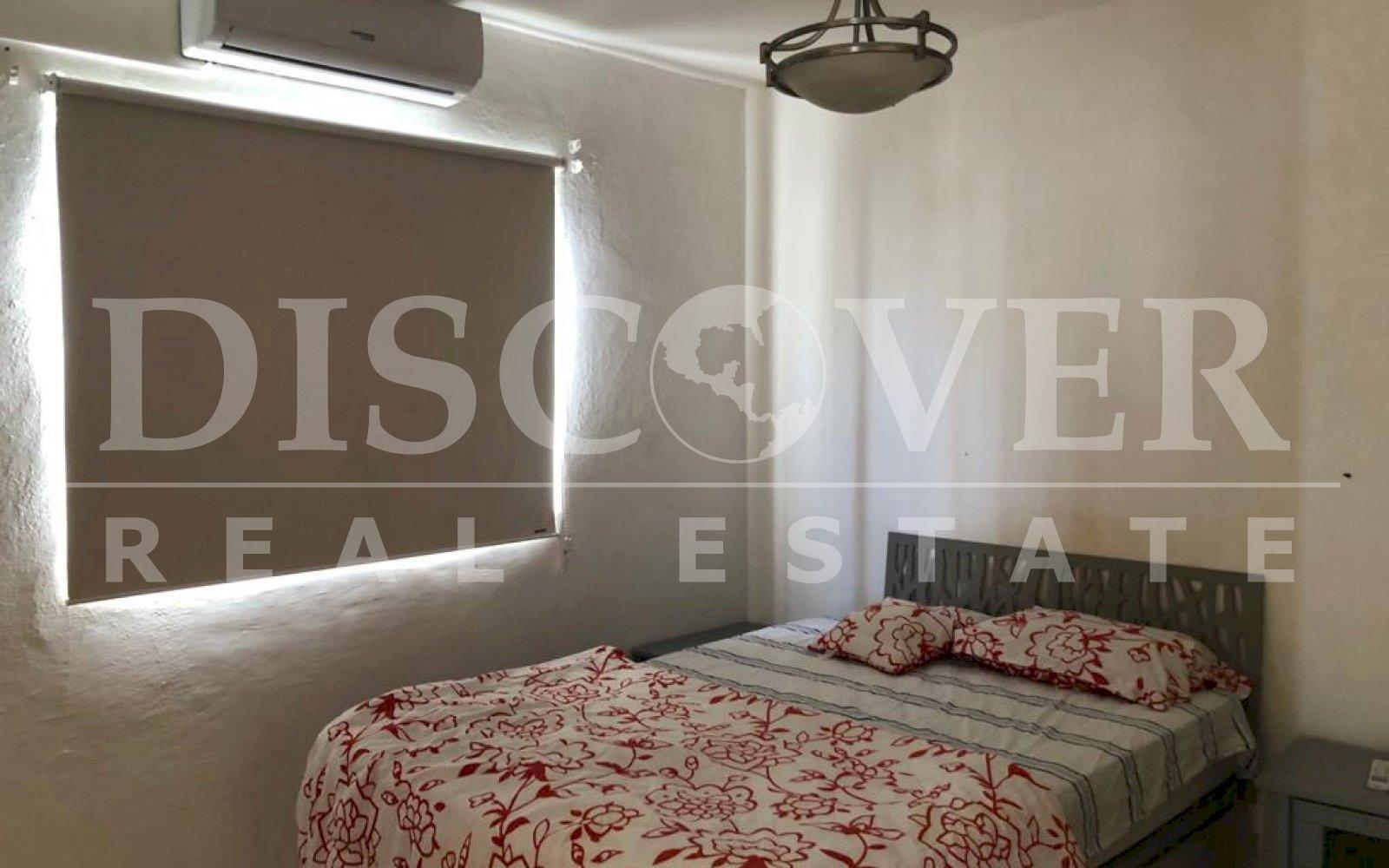  Furnished apartment in Altamira planes. 