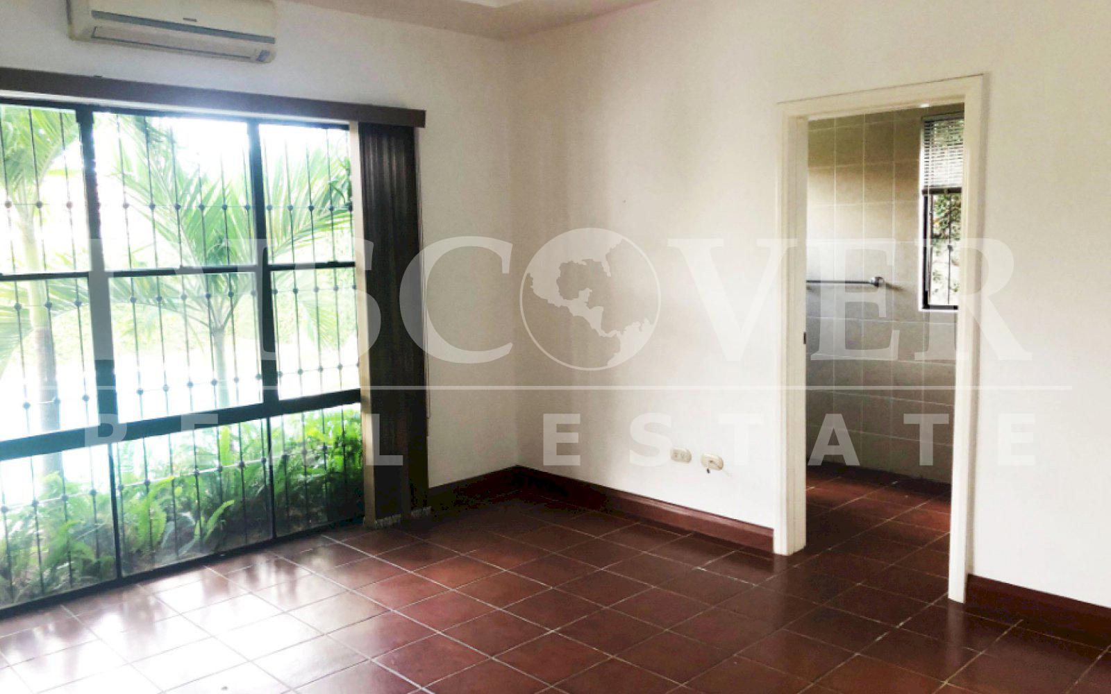 https://images.discovernica.com/propiedad/1600/3rgergrg3gr.jpg