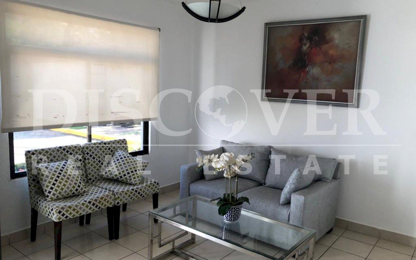 Furnished apartment in Altamira planes. 
