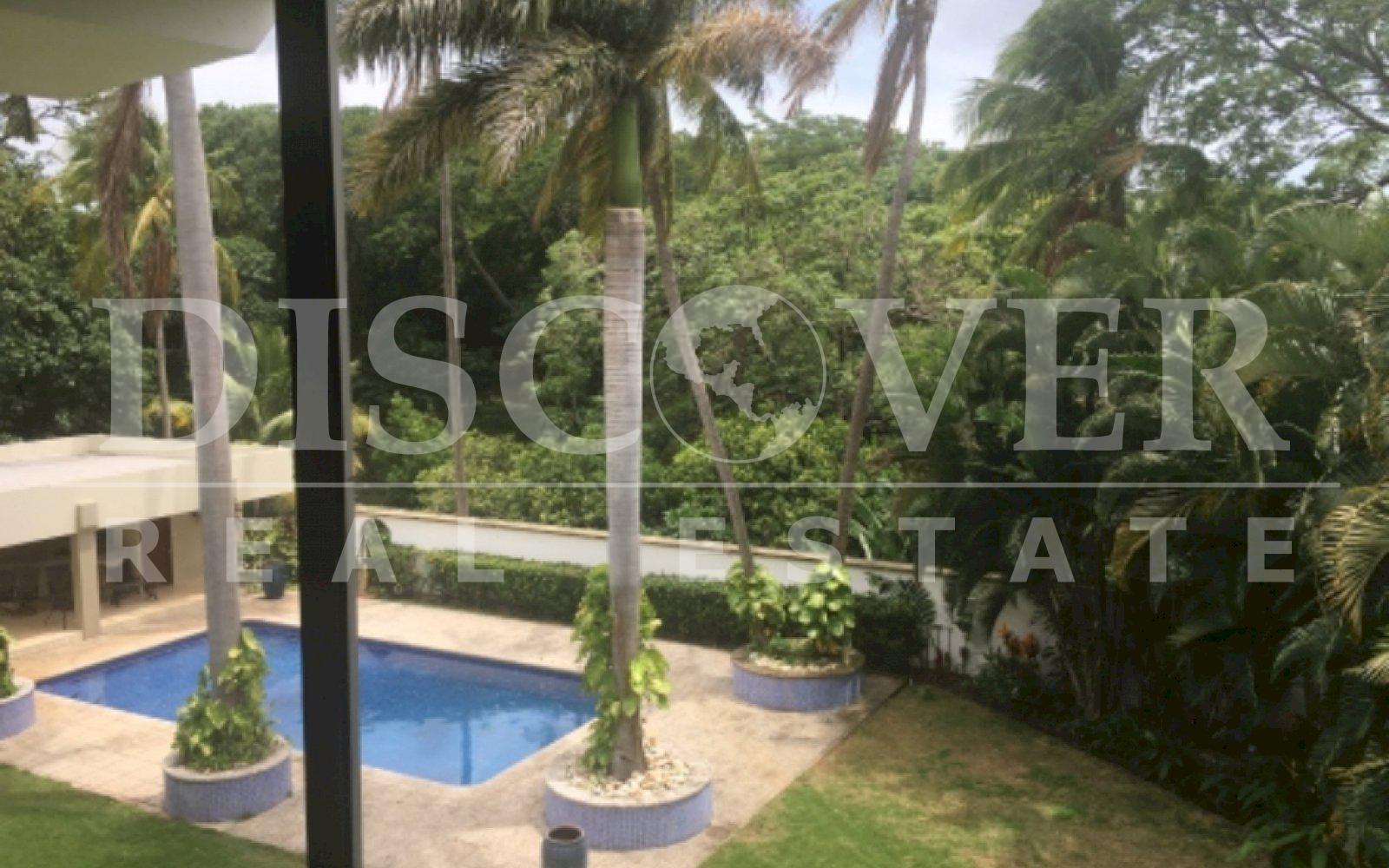  Beautiful House with large gardens, pool for Rent in Ticomo Sur ID 12004