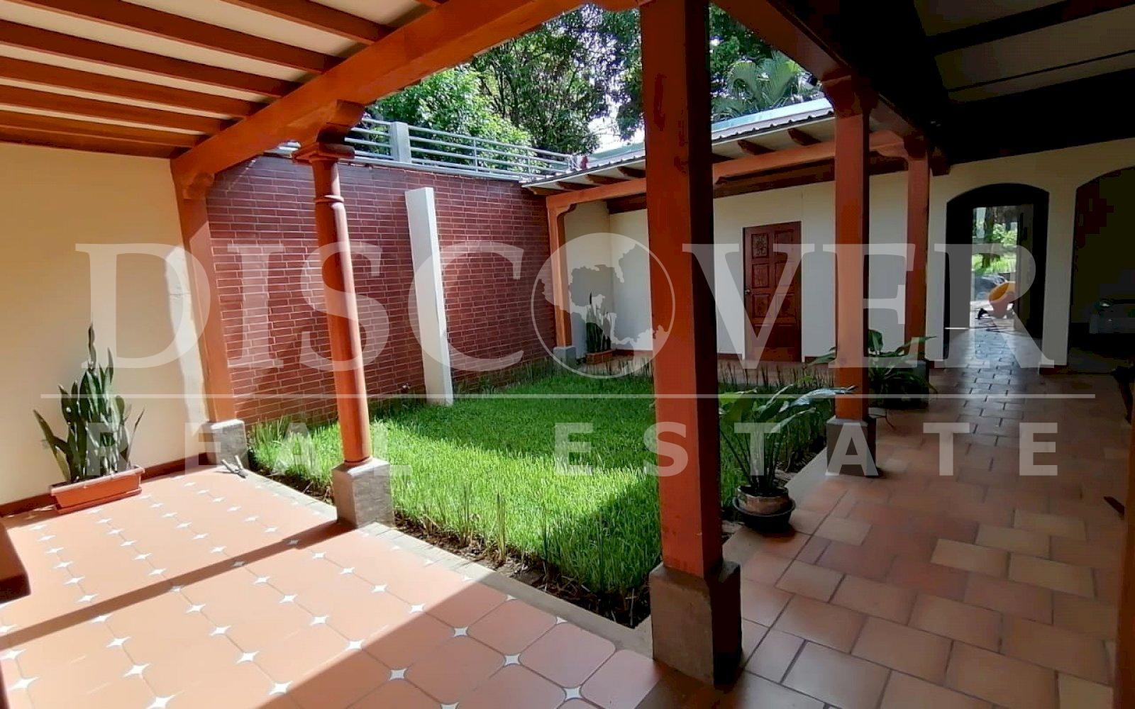  House for Rent in Santo Domingo.