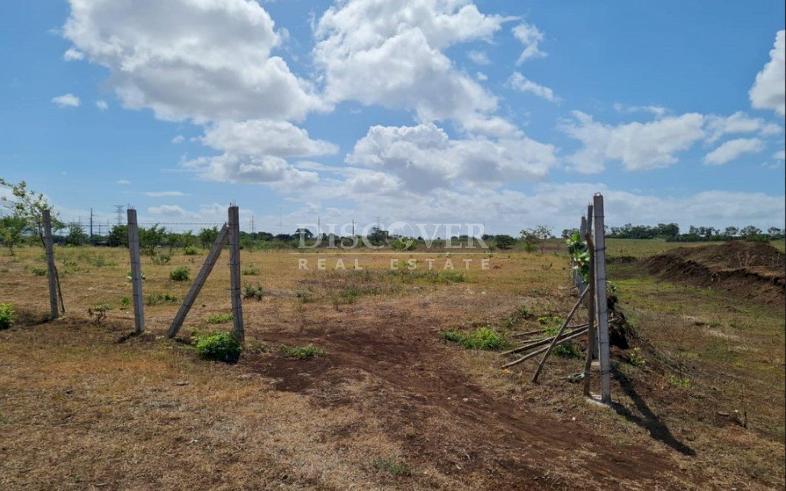 Land for sale at km 27.5 North Pan-American Highway.