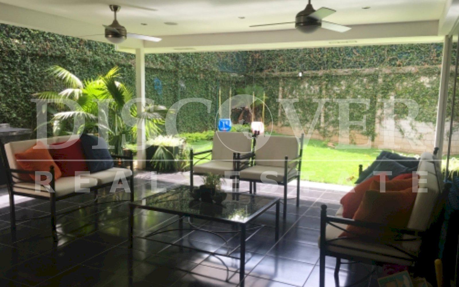  Modern house two floors in condominium in Las Colinas.