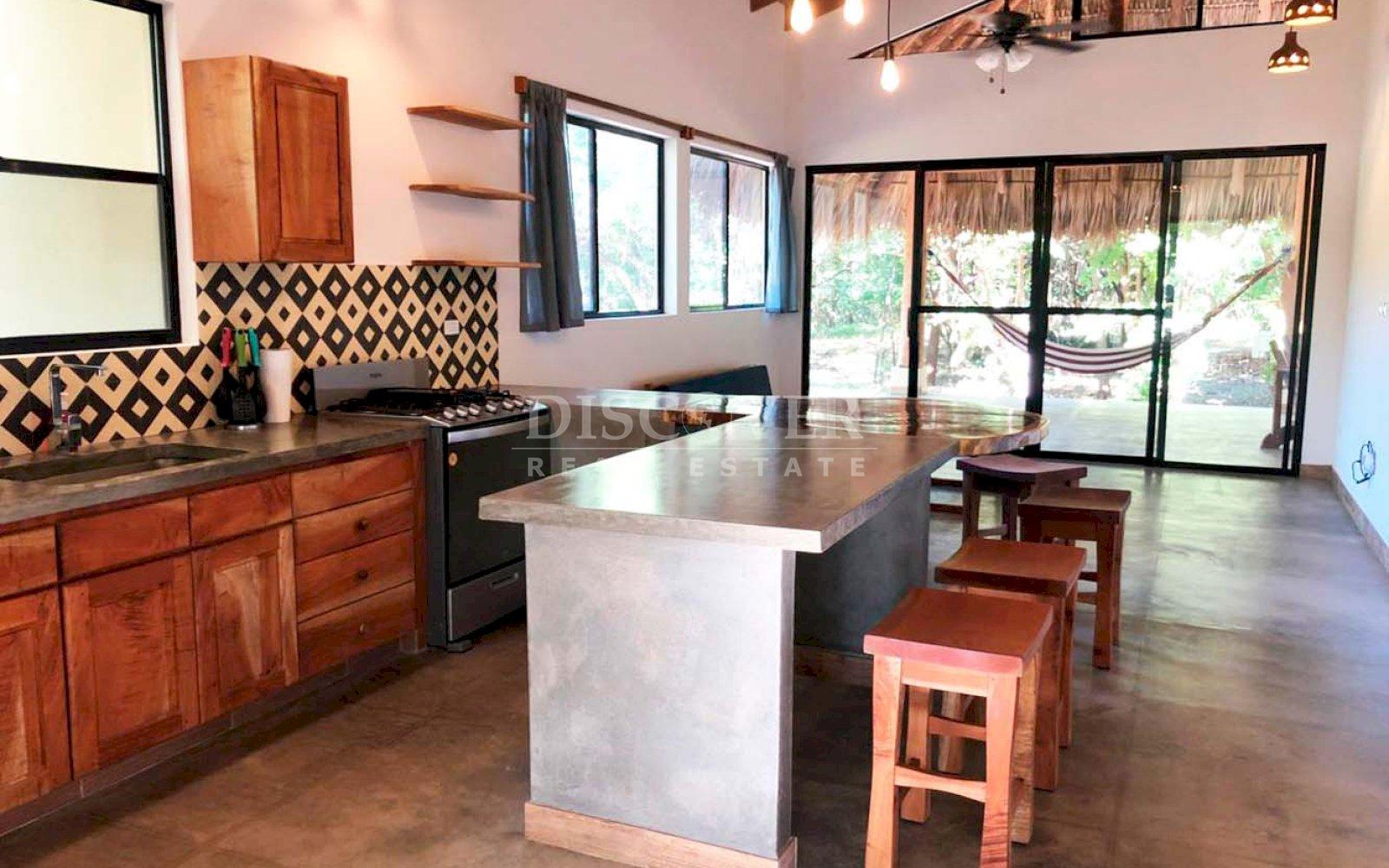  Beach house for sale in Los Cardones Beach