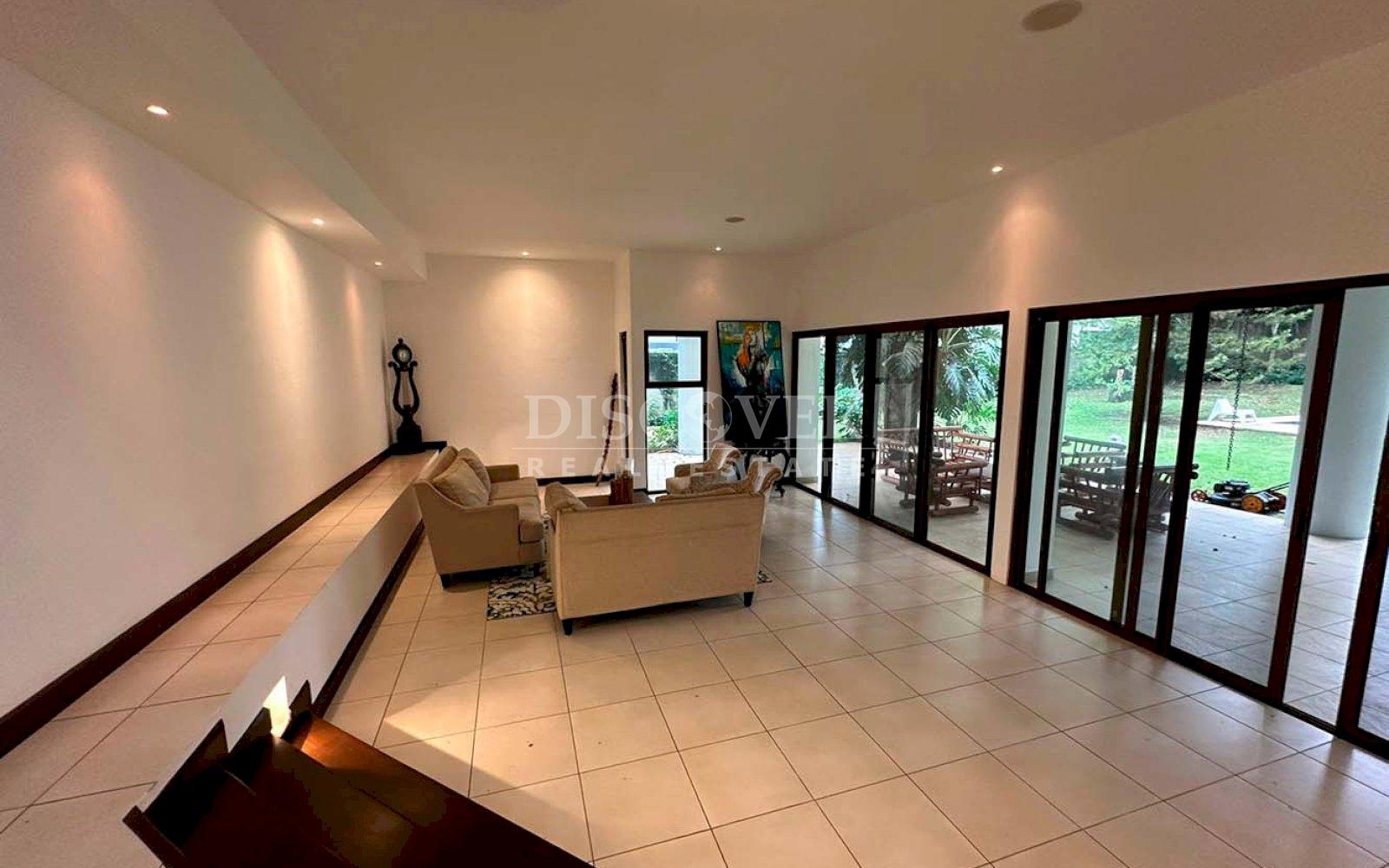  House for sale in Villa Fontana