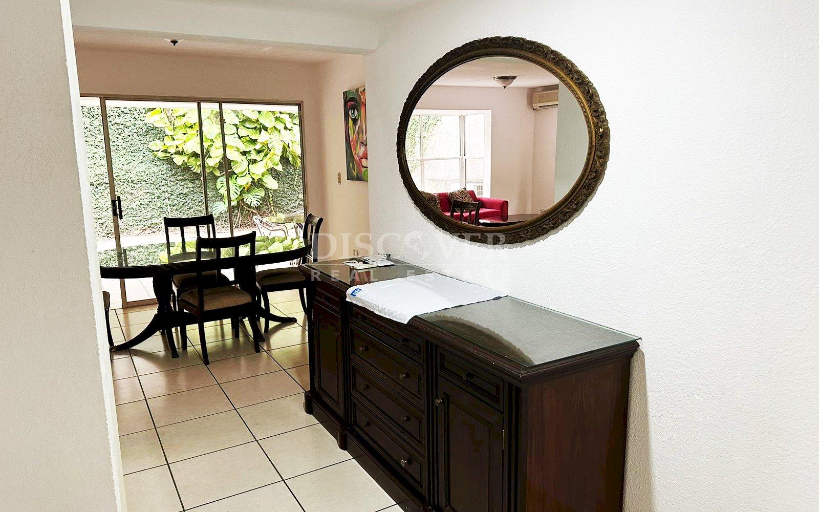  House for rent in Reparto Santa Catalina, furnished.