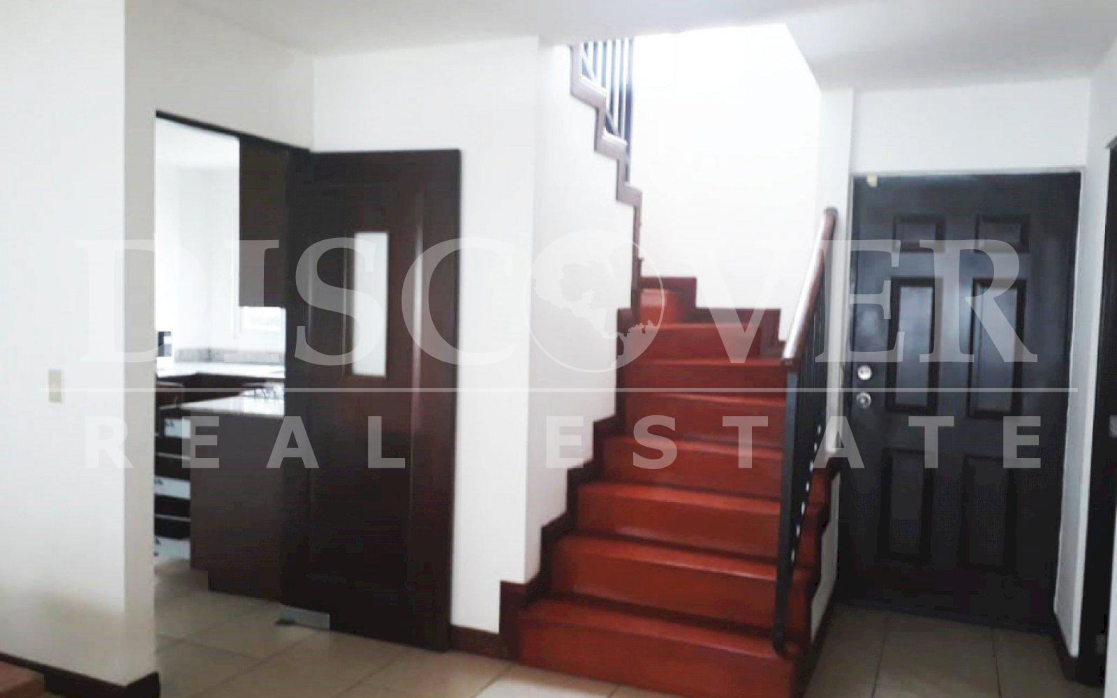  House for Rent in Condominio Alamedas de las Colinas