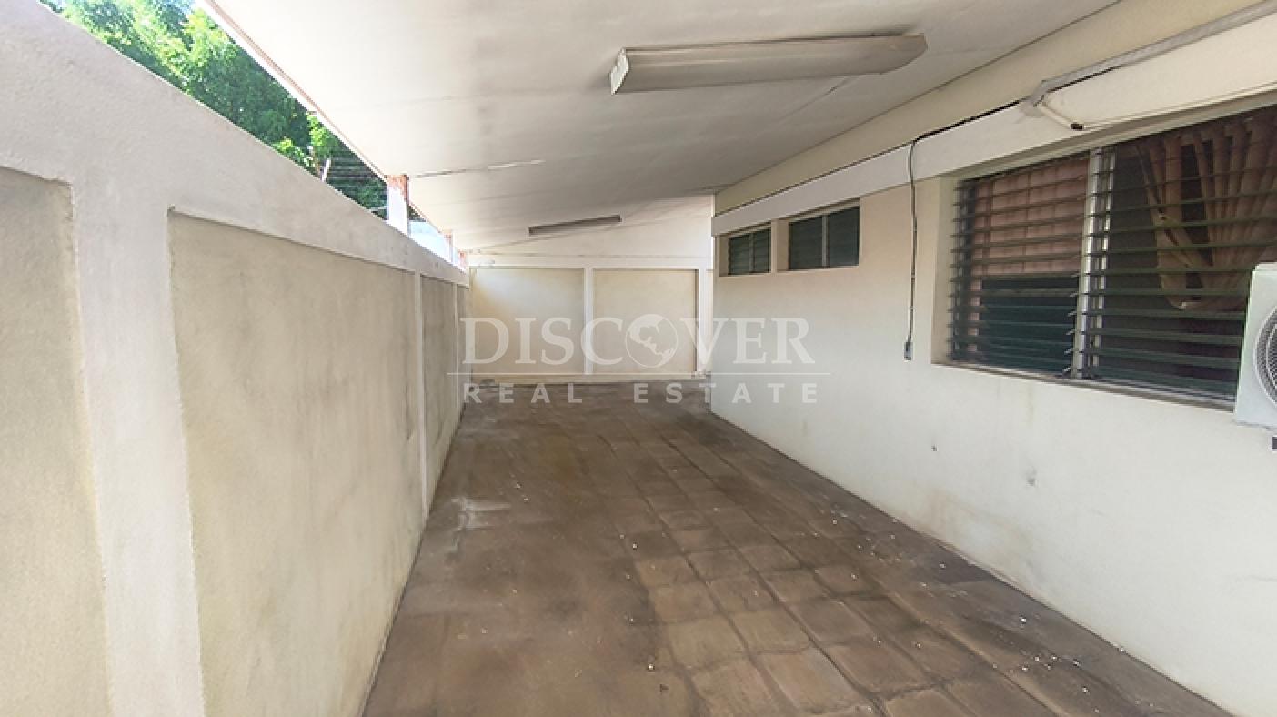  Spacious house for rent in Villa Fontana