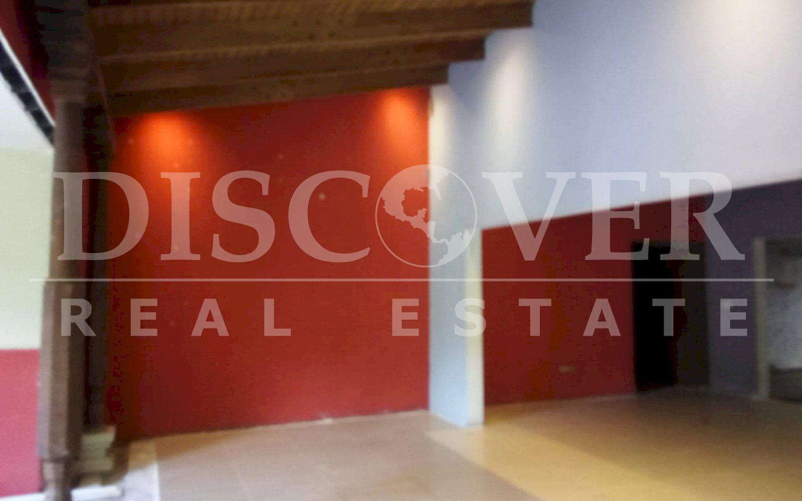  Local with high commercial potential for Rent in Villa Fontana ID 11665