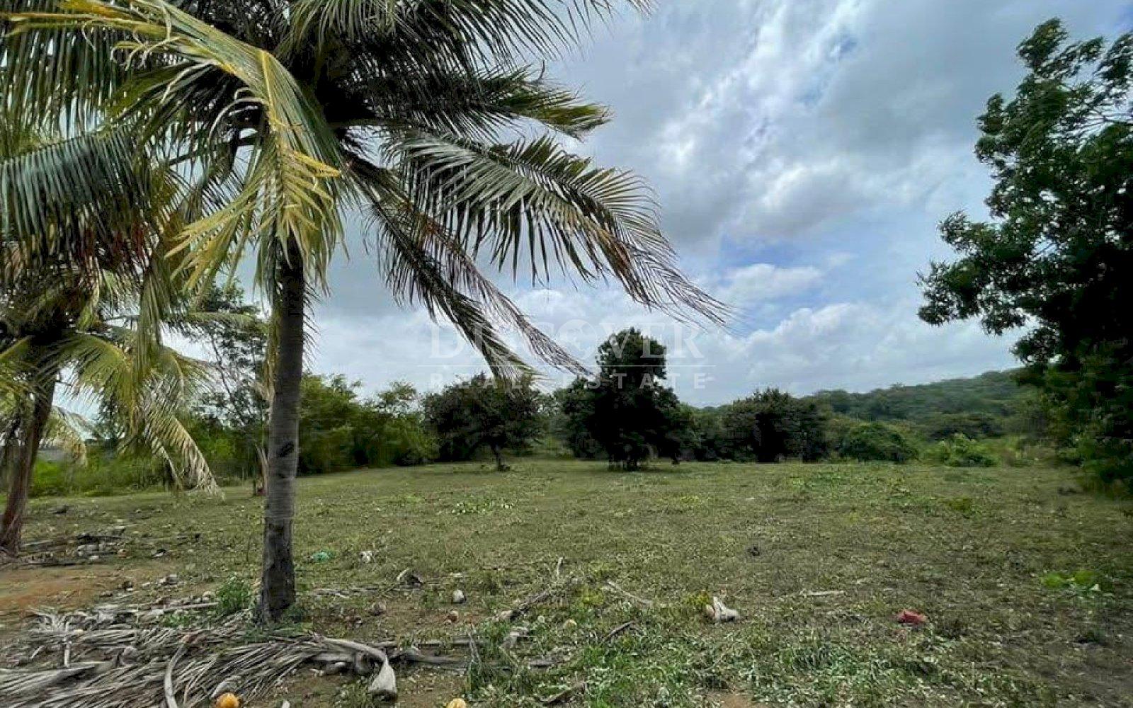  Land for Sale in Vista Esmeralda Residential, Managua
