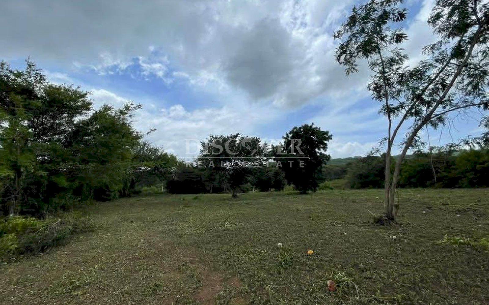  Land for Sale in Vista Esmeralda Residential, Managua
