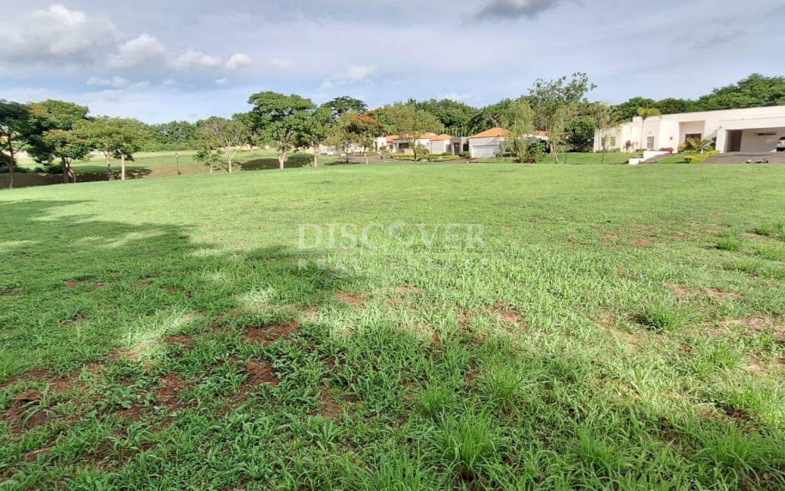 Land for sale in Bosques de San Isidro.