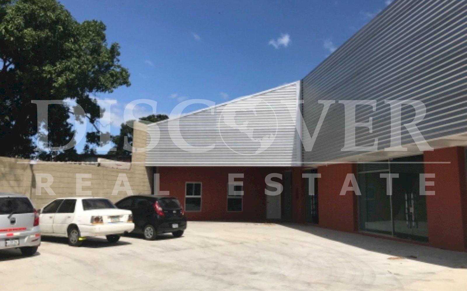  Commercial Building for Rent in front of Metrocentro ID 11496