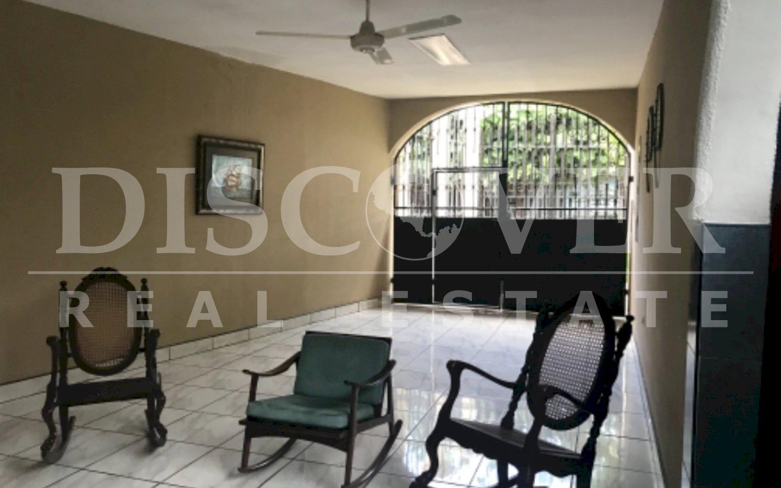  Rent of house in Residential Bolonia, 628 meters of construction.