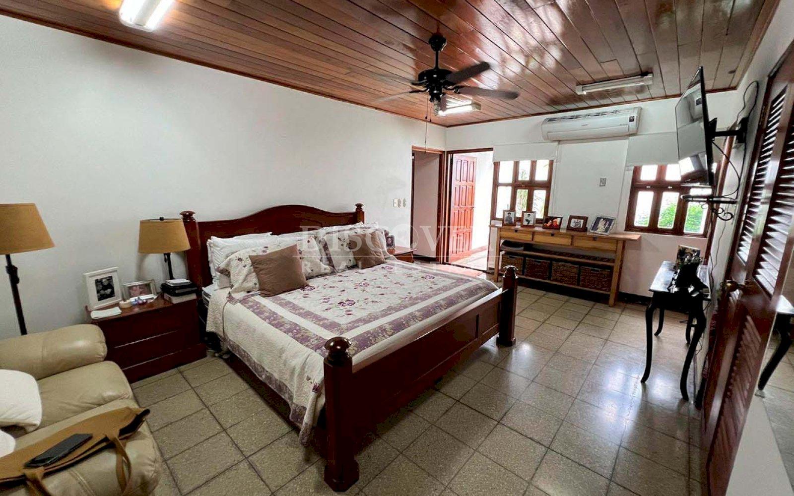 https://images.discovernica.com/propiedad/1600/6_Imagen_de_WhatsApp_2024_09_28_a_las_10.06.18_a1684db1.jpg