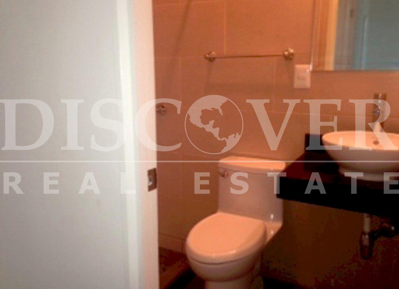 Apartamento en Renta en Villa Fontana. Discovernica