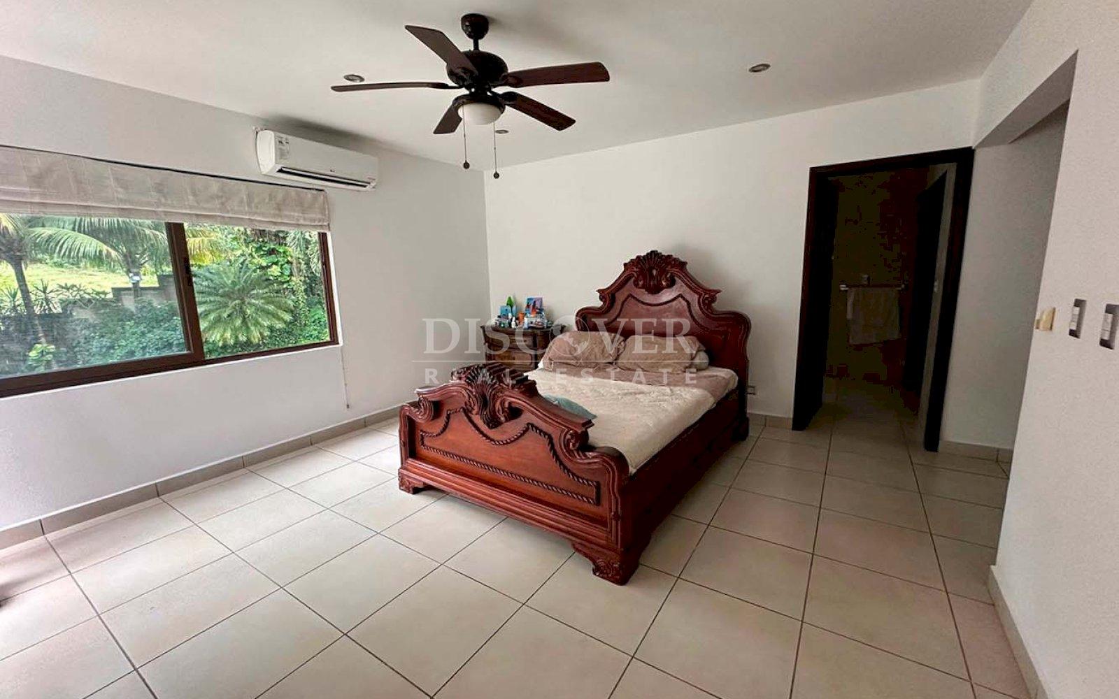  House for sale in Villa Fontana