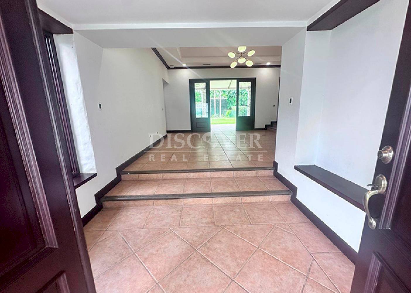 House with a pool for rent in Santo Domingo