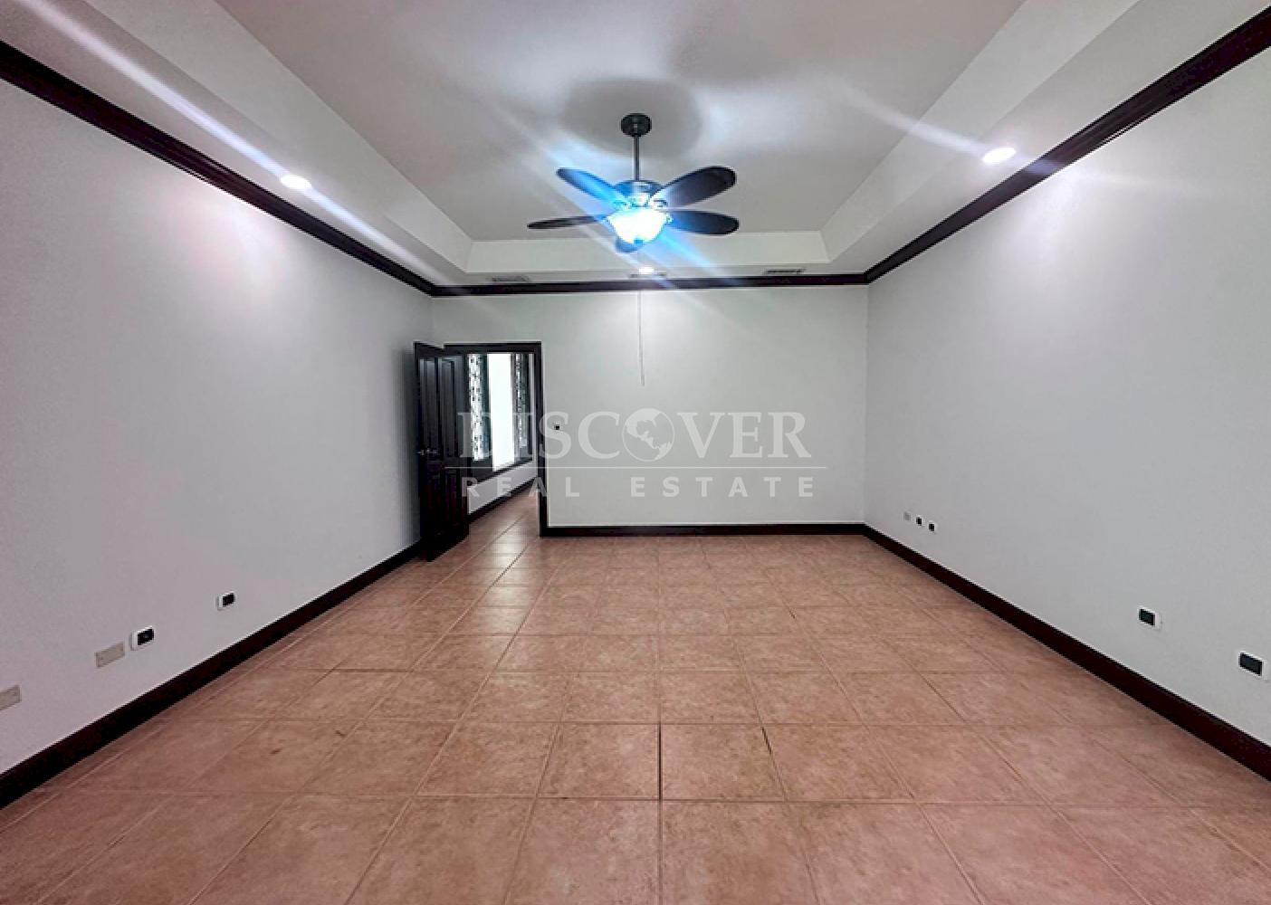 House with a pool for rent in Santo Domingo