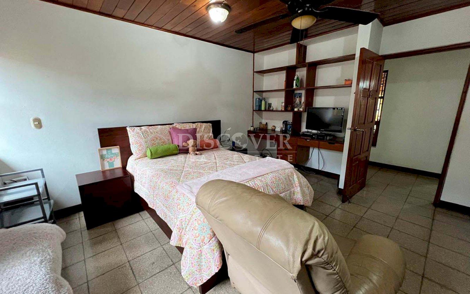 https://images.discovernica.com/propiedad/1600/8_Imagen_de_WhatsApp_2024_09_28_a_las_10.06.17_7782285a.jpg