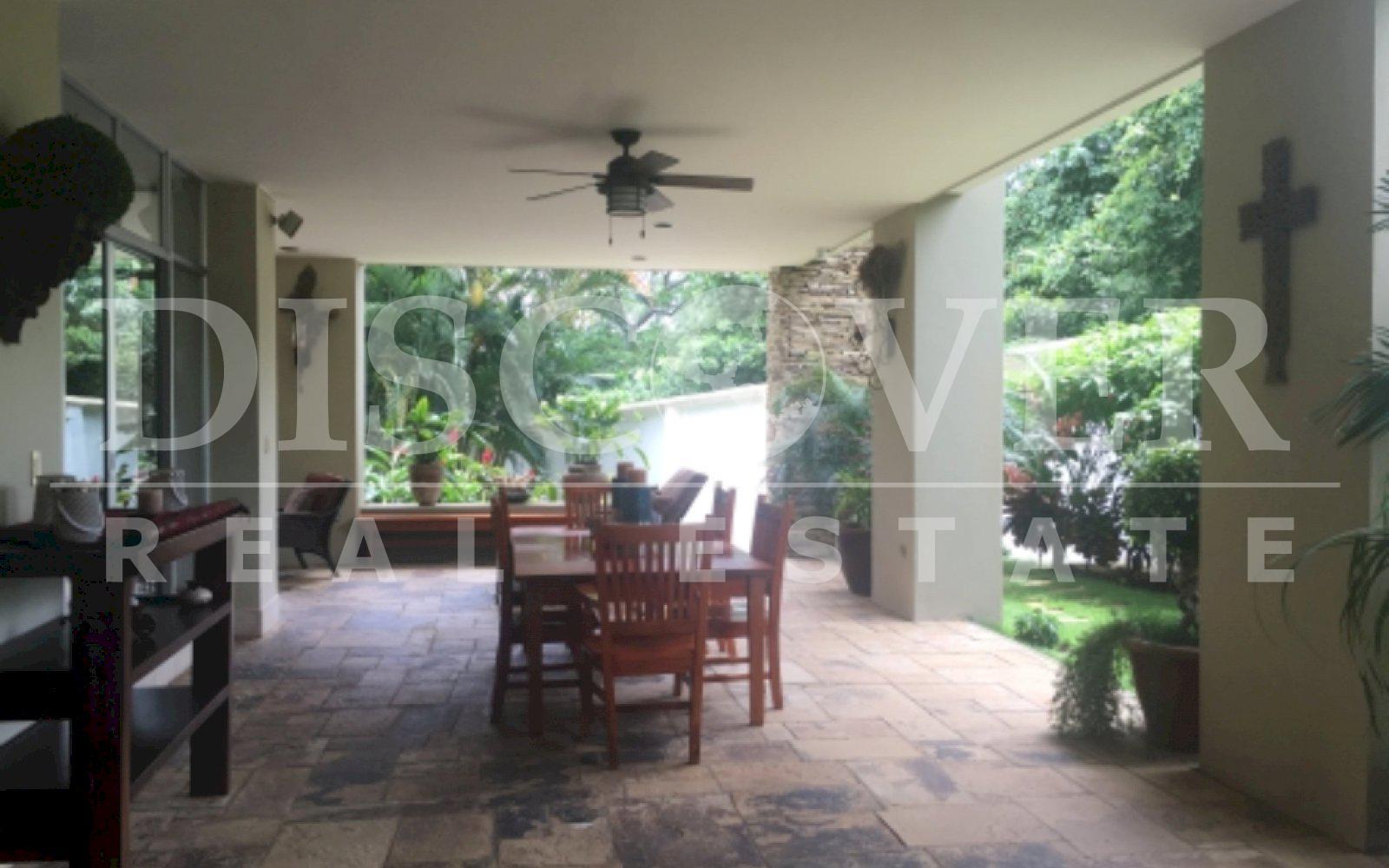  Beautiful House with large gardens, pool for Rent in Ticomo Sur ID 12004