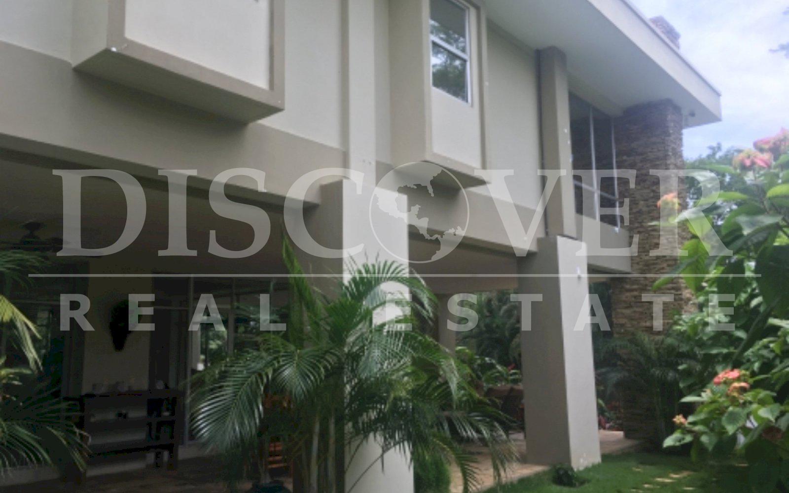  Beautiful House with large gardens, pool for Rent in Ticomo Sur ID 12004