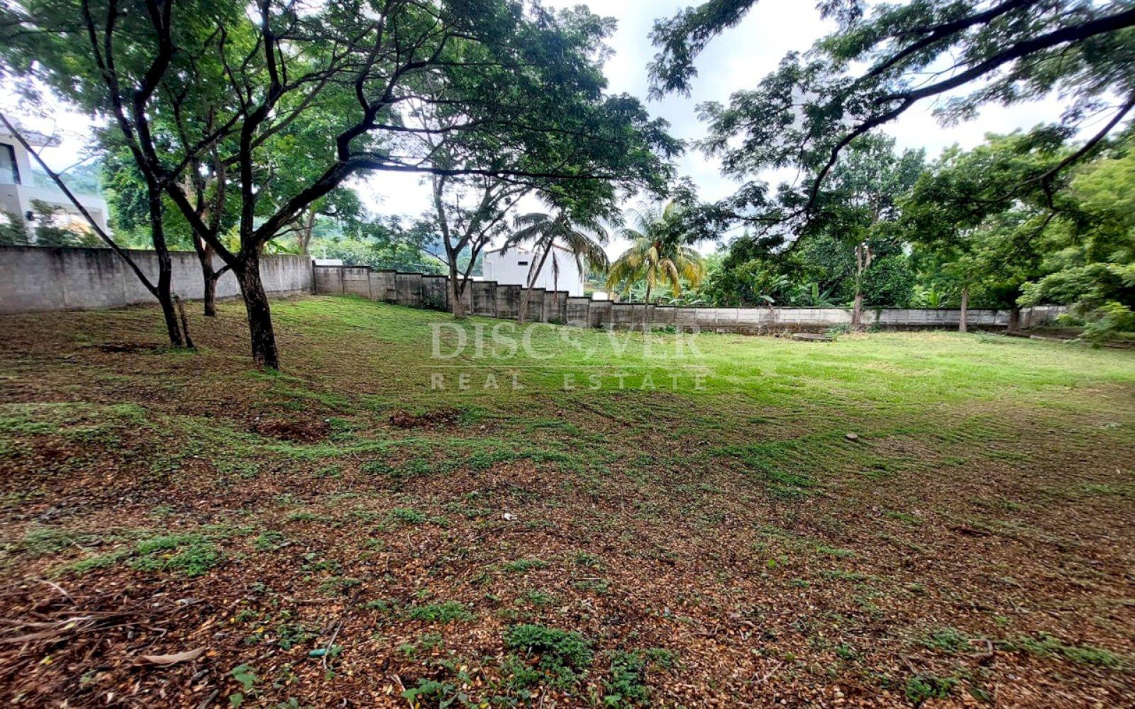  Land for Sale located in Villa Fontana Sur