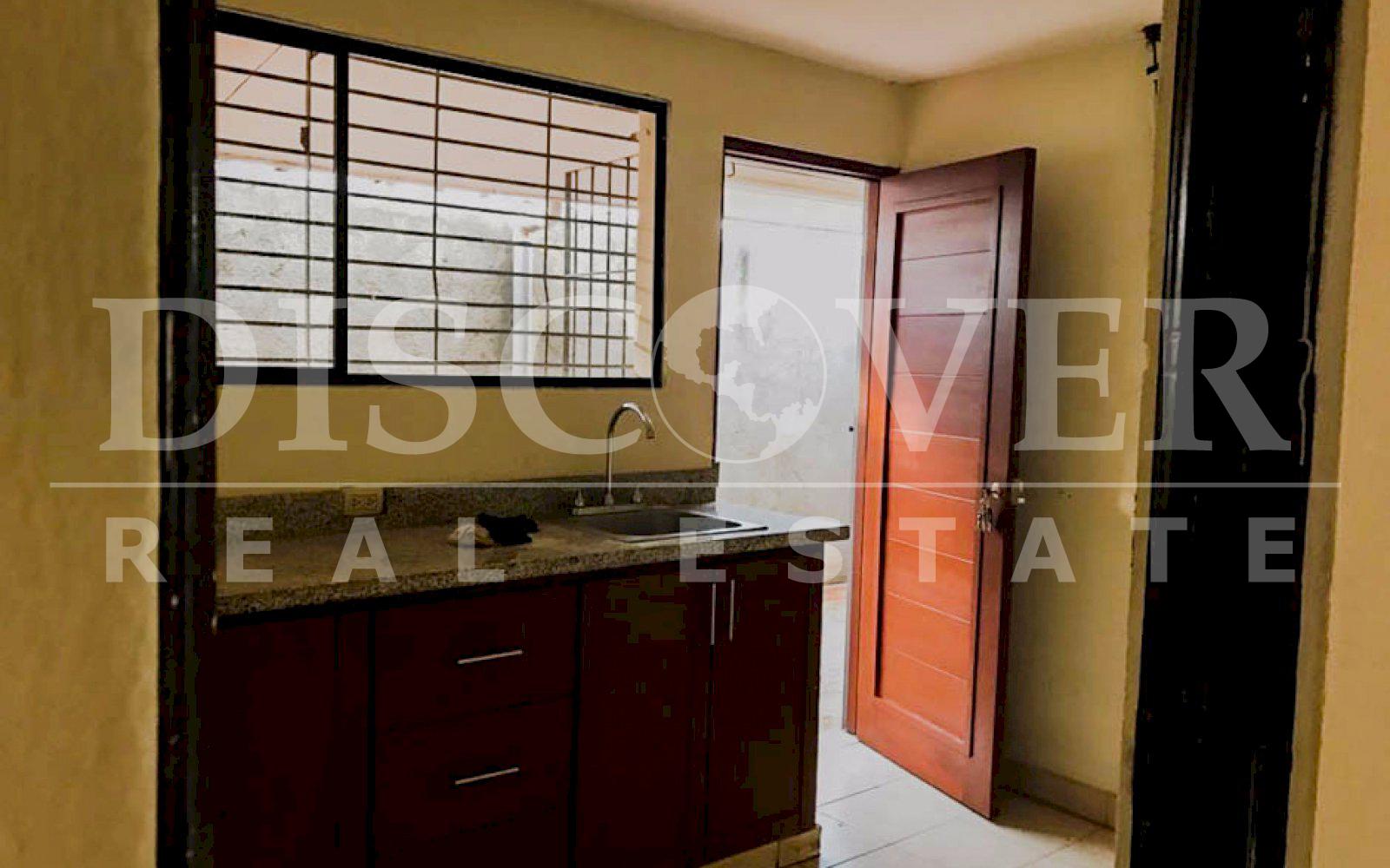  Ample House for Rent located in the Robles Colonial ID 11157