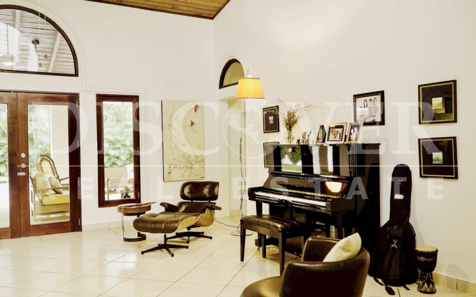 https://images.discovernica.com/propiedad/1600/BYuo2wKuSca0CGjEJA44fw_thumb_9ab2.jpg