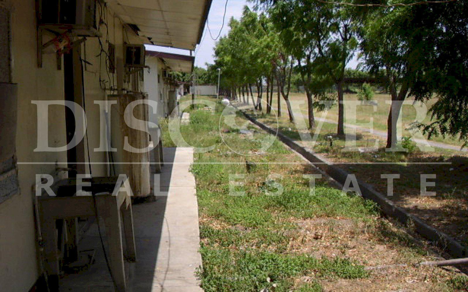 https://images.discovernica.com/propiedad/1600/BackYard_LeftSide1.JPG