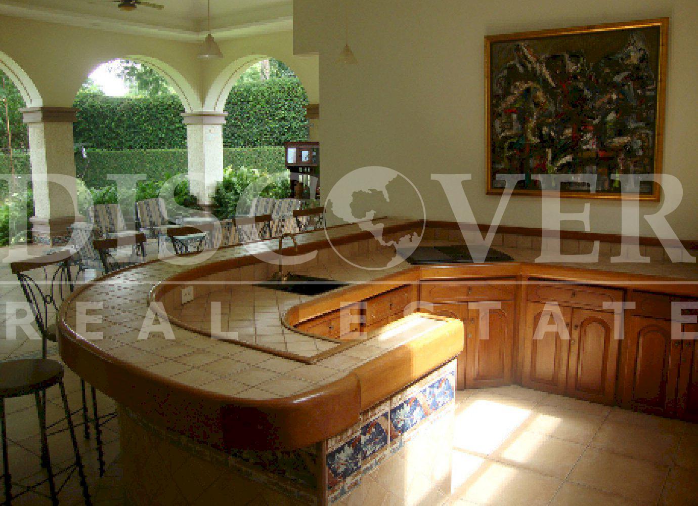https://images.discovernica.com/propiedad/1600/Bar_2.JPG