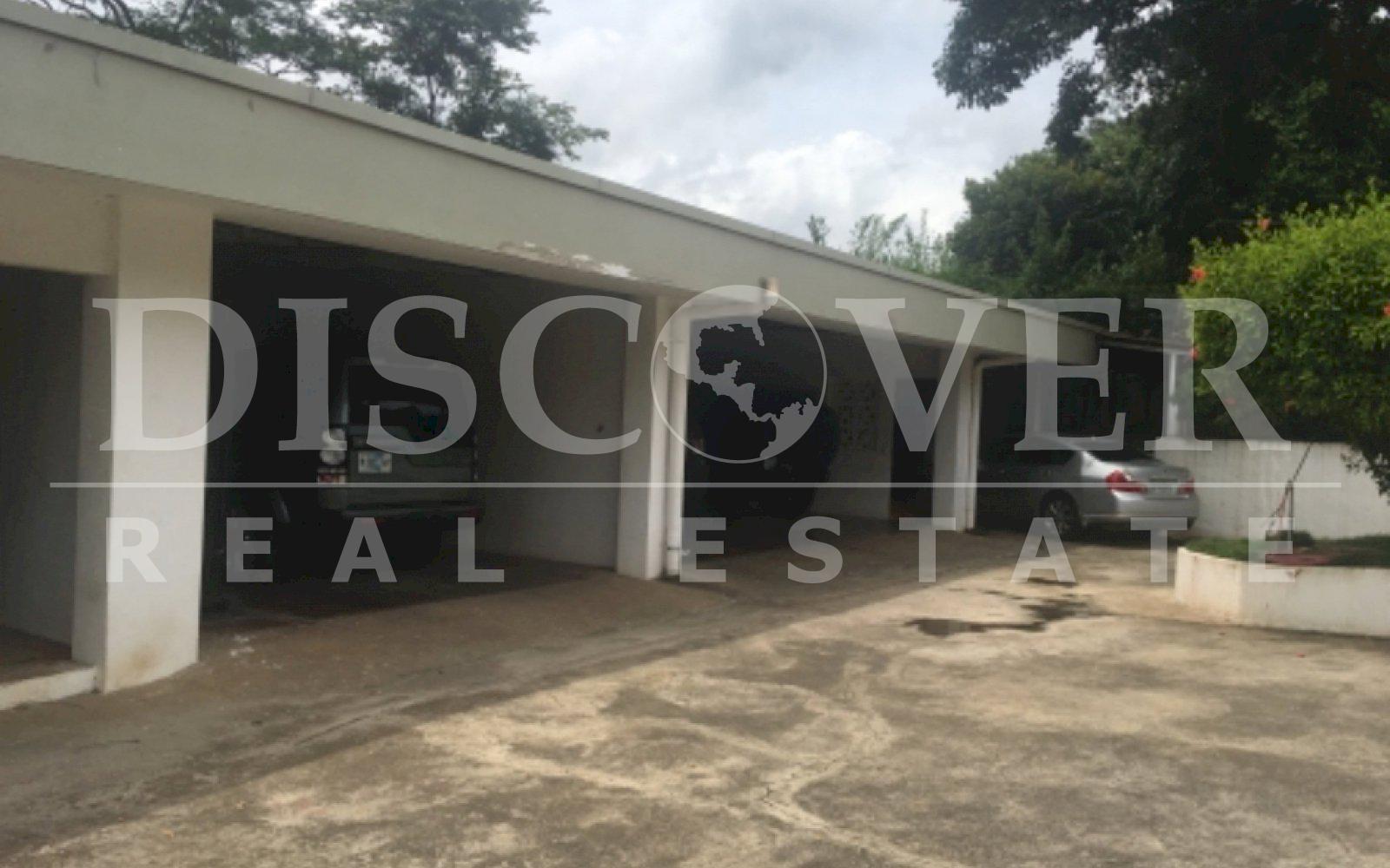  Beautiful House with large gardens, pool for Rent in Ticomo Sur ID 12004